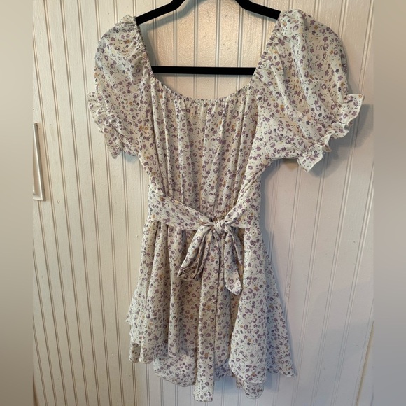 Altar’d State Double Layered Small Romper - Picture 3 of 4